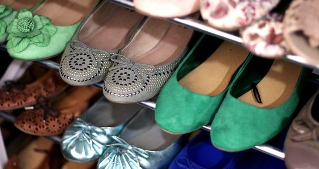 Shoe Cabinet FEATURE