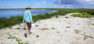 beach walking shoes